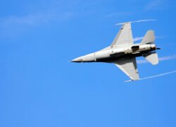 F-35 dalys Honkonge - naikintuvas skrydžio metu