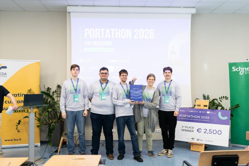 Klaipėdos universiteto studentai triumfavo tarptautiniame hakatone