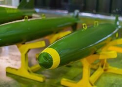 RM48U raketos ir Rusijos atakos Ukrainoje, raketų korpusai gamybos ceche