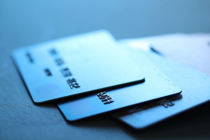 Ūkio banko mokėjimo kortelių keitimas, asociatyvinė banko mokėjimo kortelių nuotrauka