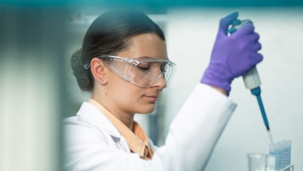 Laboratorijoje atliekami biomedicininiai ir vaistų tyrimai