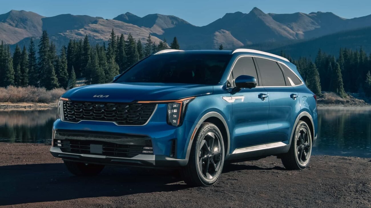 2027 metų „Kia Sorento Hybrid“: nauja versija tarp žinomų modelių ir netikėta įranga