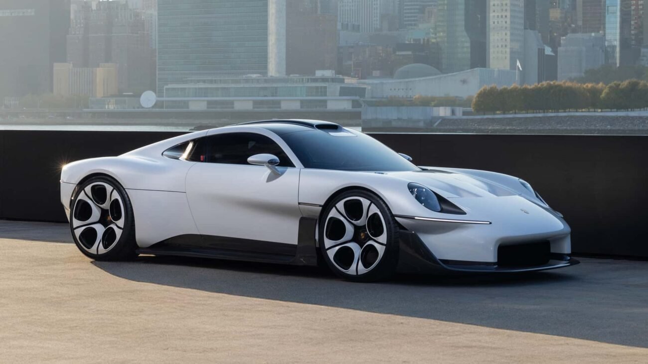 „Porsche Mission S“: ar naujasis flagmanas sulauks mechaninės pavarų dėžės grįžimo?