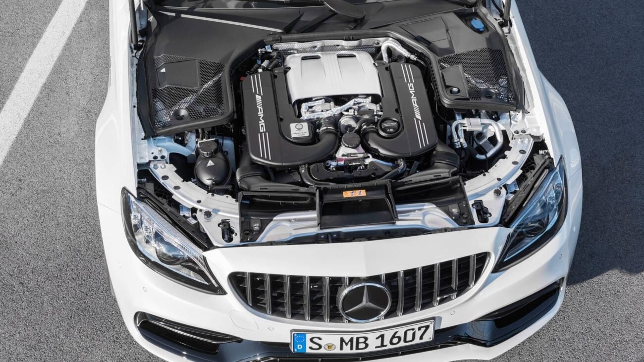 Mercedes pripažino klaidą dėl V8: slypi dar didesnė V12 intriga