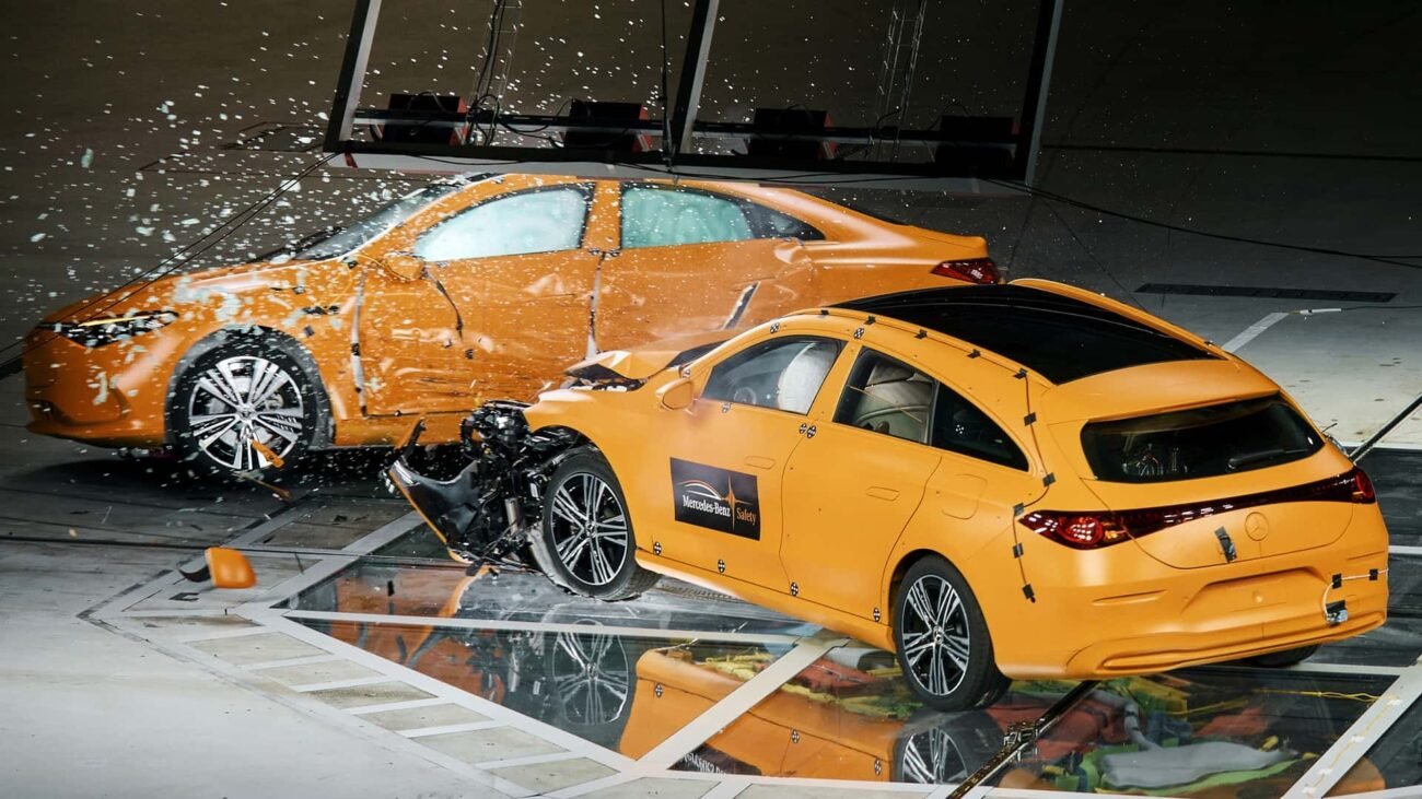Kodėl šis dviejų Mercedes CLA susidūrimo bandymas nustebino net profesionalus?