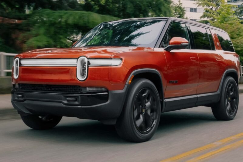 Rivian elektromobilių pardavimai JAV šoktelėjo į antrą vietą – kas tai lėmė?