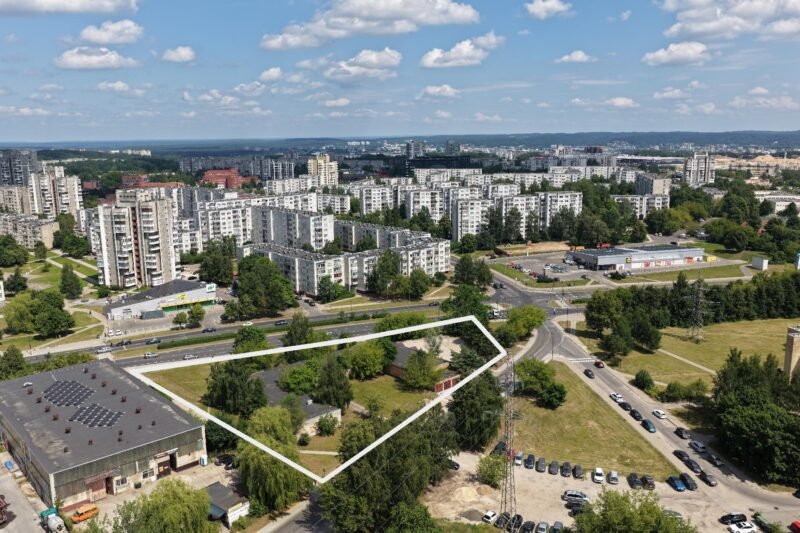Iš paukščio skrydžio matoma Šeškinės teritorija su pažymėtu sklypu