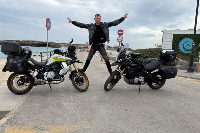 Ūkininkas Petras motociklu leidosi per Europą: kelionės akimirkos atsidūrė TV ekrane
